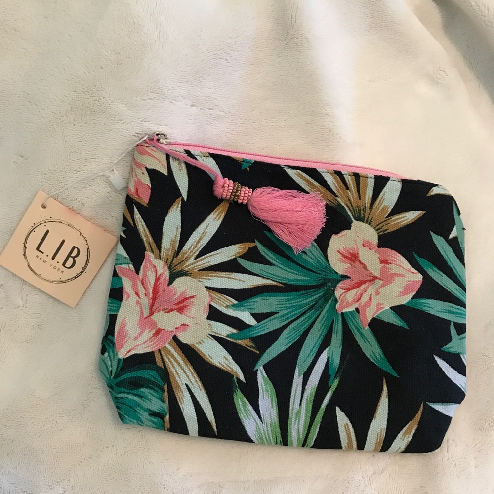 NEW! 🌺 Black Tropical Bag